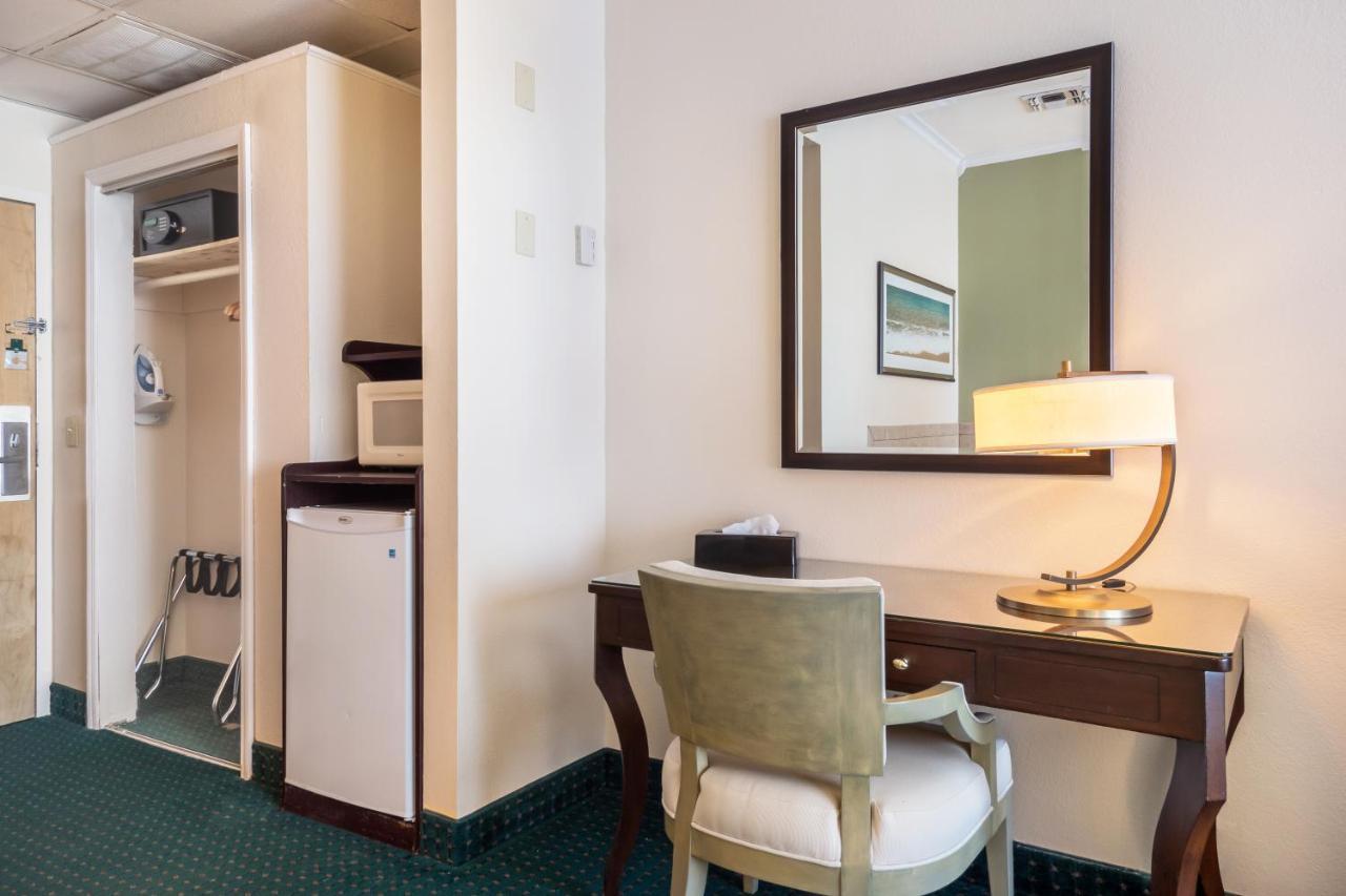 Quality Inn & Suites Conference Center Winter Haven Eksteriør billede